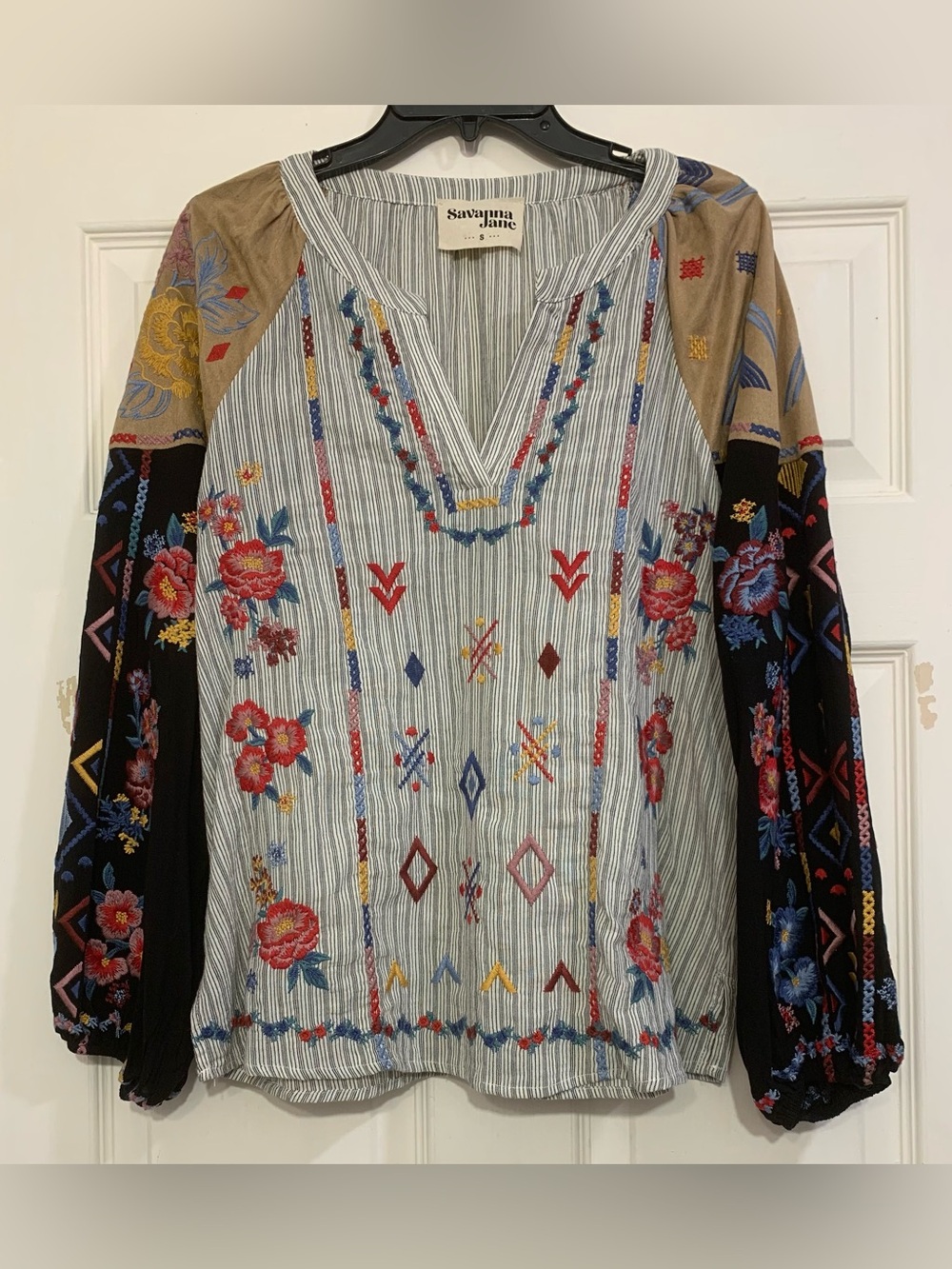 Savanna Jane Multi Colored Embroidered Long Sleeve Small Blouse. 3485
